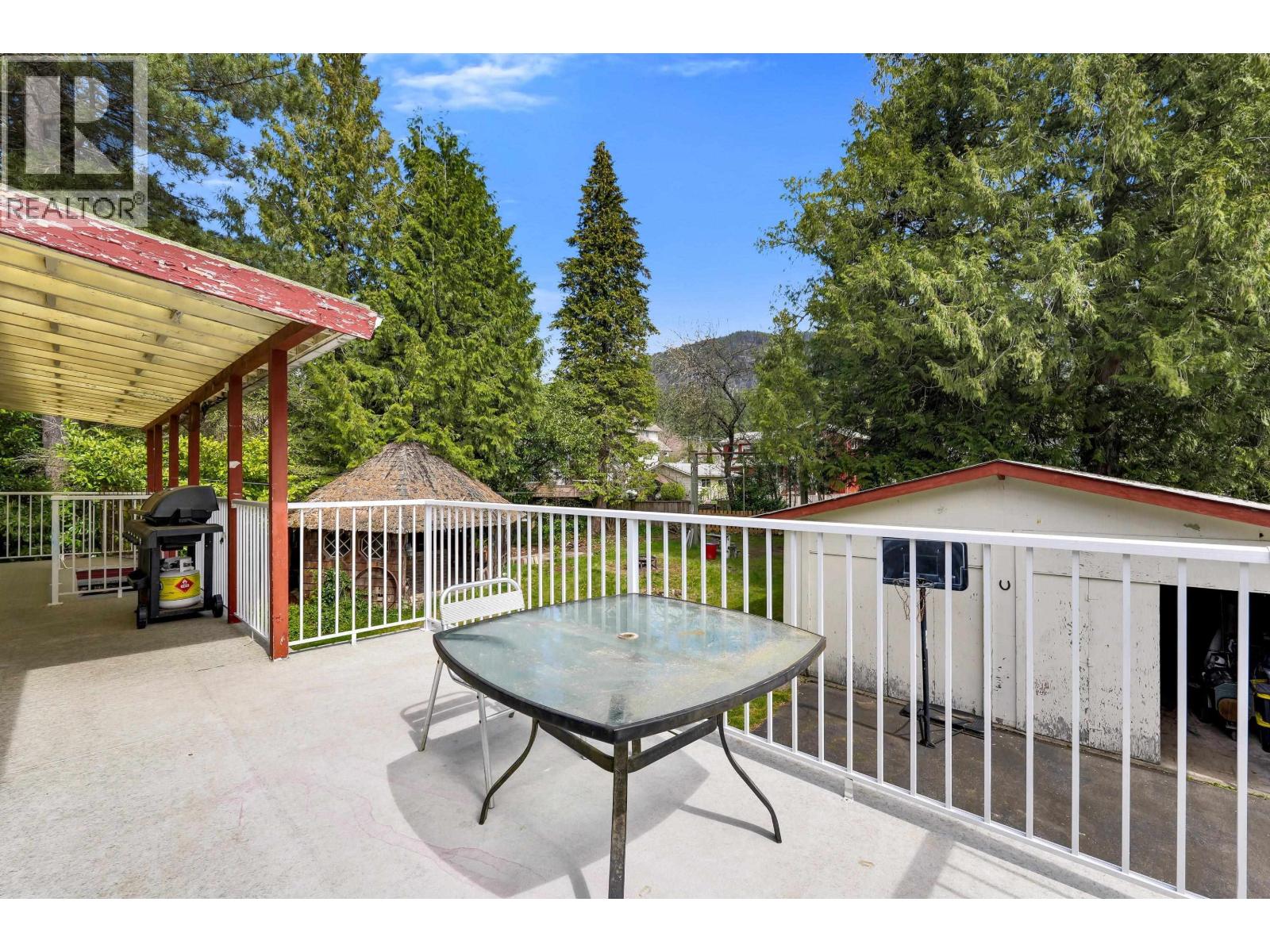41750 COTTONWOOD ROAD, Squamish