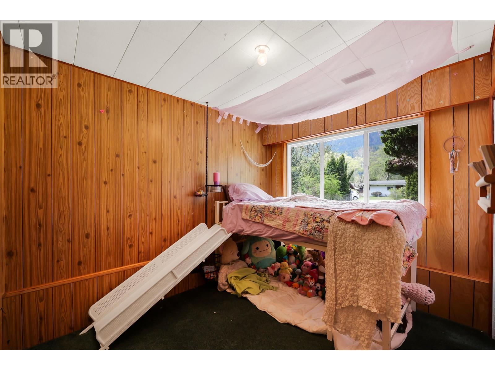 41750 COTTONWOOD ROAD, Squamish