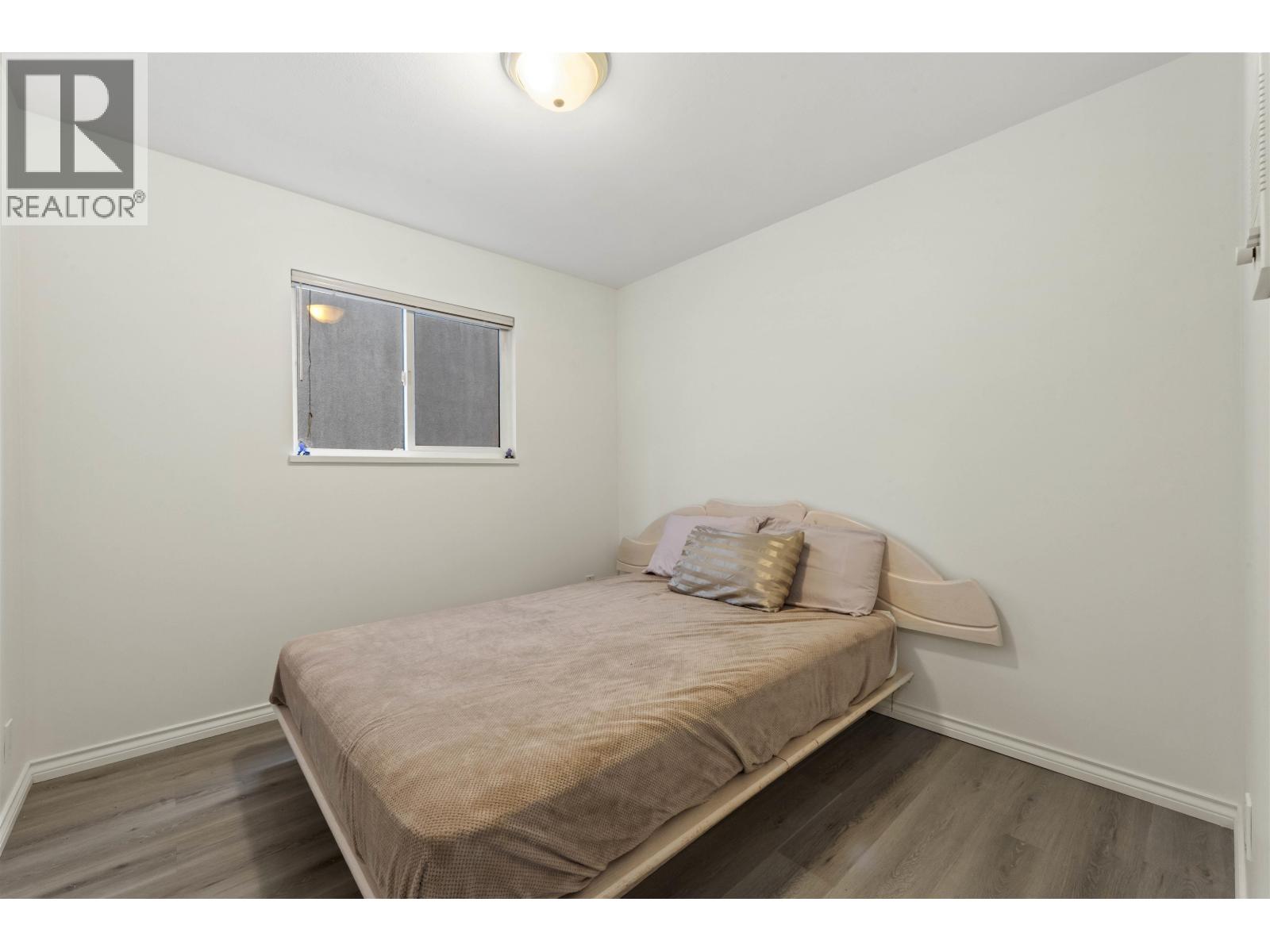 2779 GRAVELEY STREET — photo 3