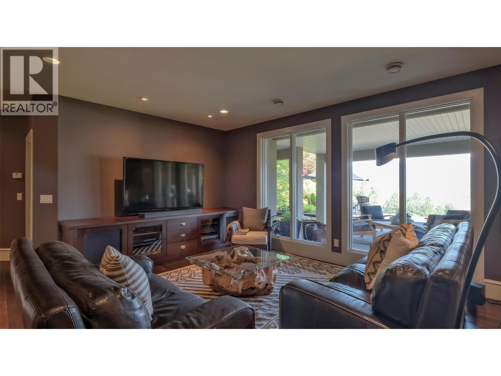 1749 Capistrano Drive, Kelowna