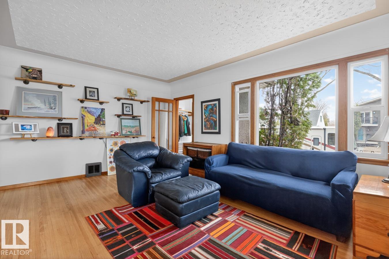 12130 60 ST NW, Edmonton