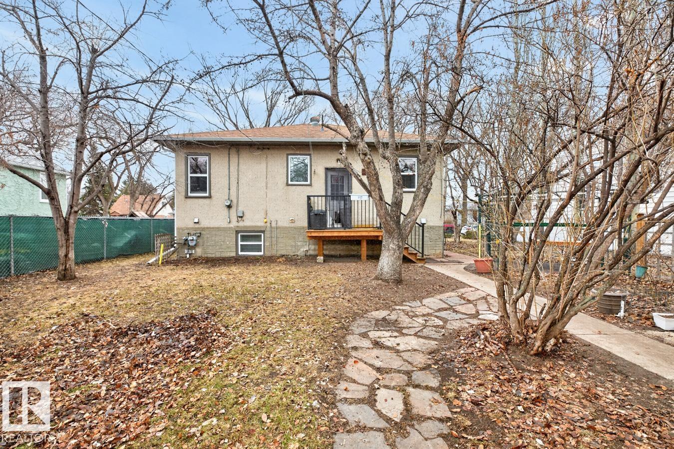 12130 60 ST NW, Edmonton