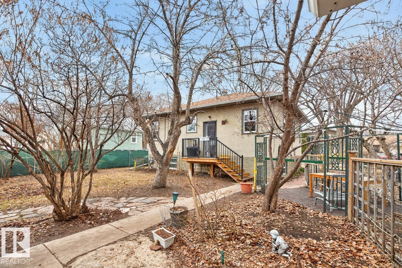 12130 60 ST NW, Edmonton