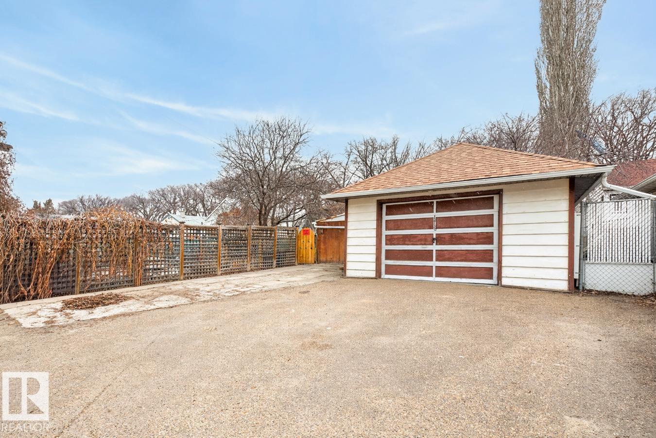 12130 60 ST NW, Edmonton