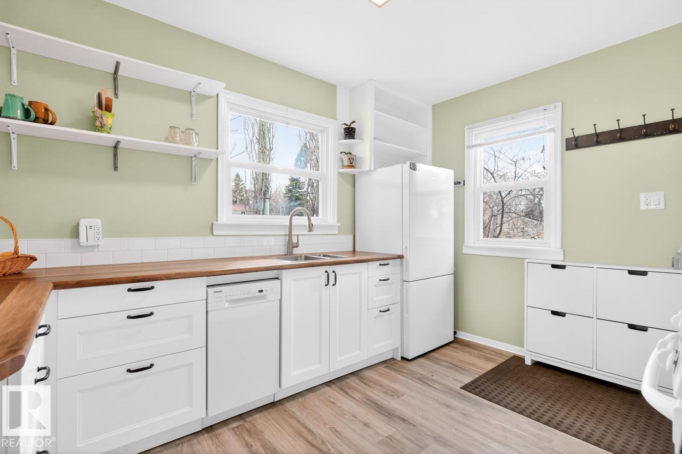 12130 60 ST NW, Edmonton