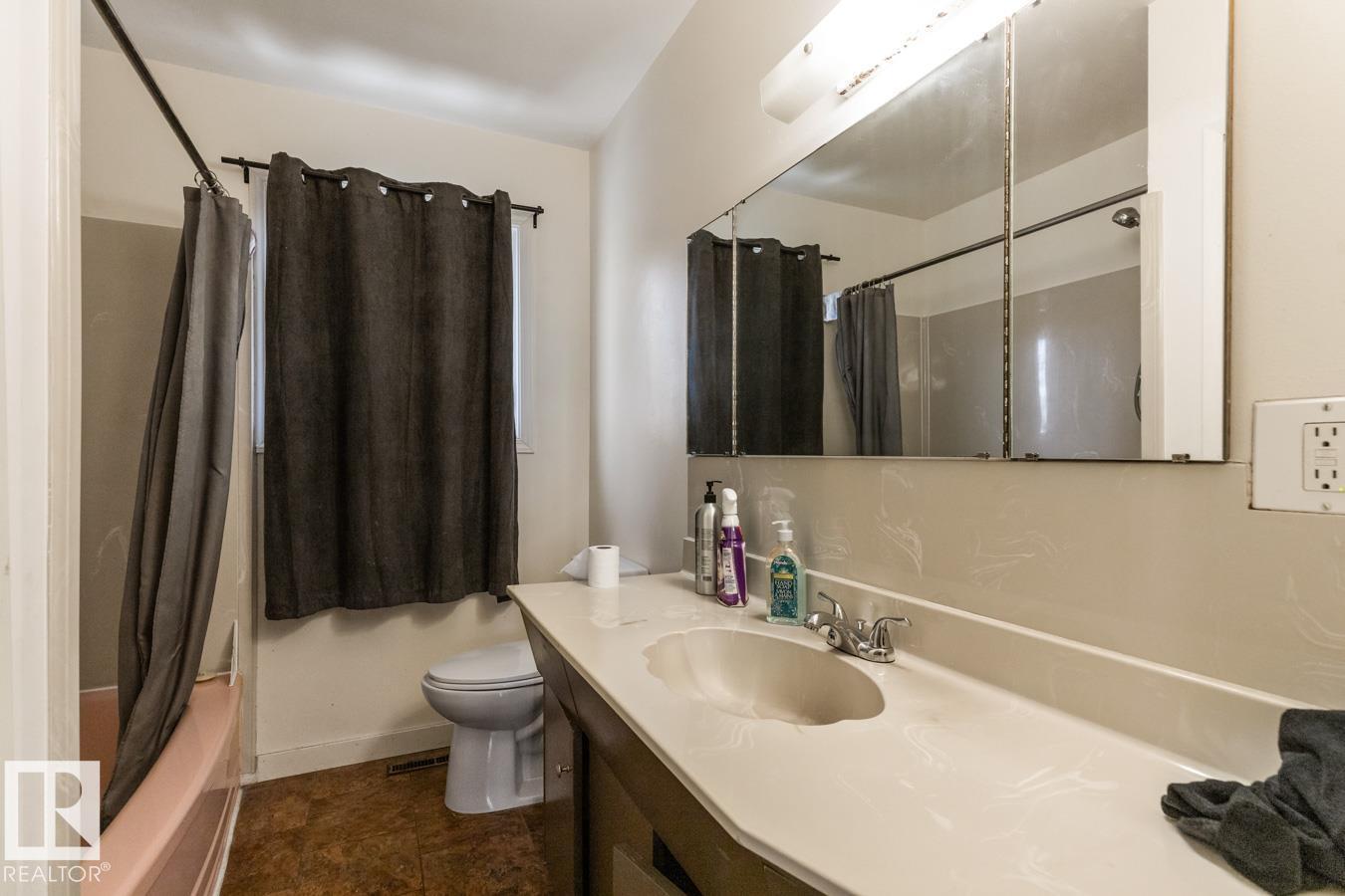 4641 116 AV NW - 16