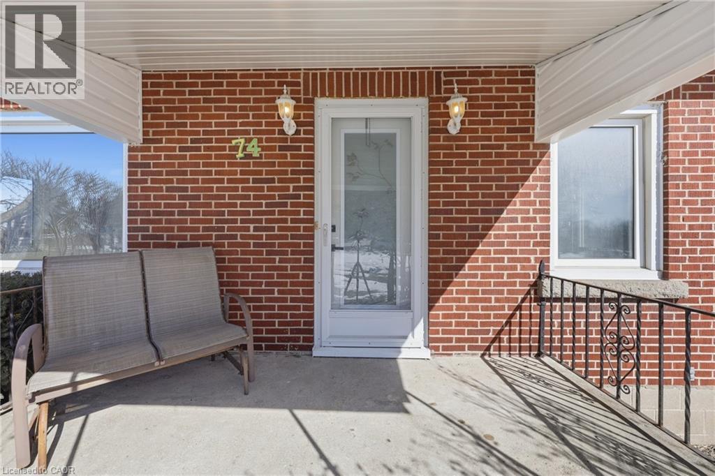 74 FREELTON Road - 22
