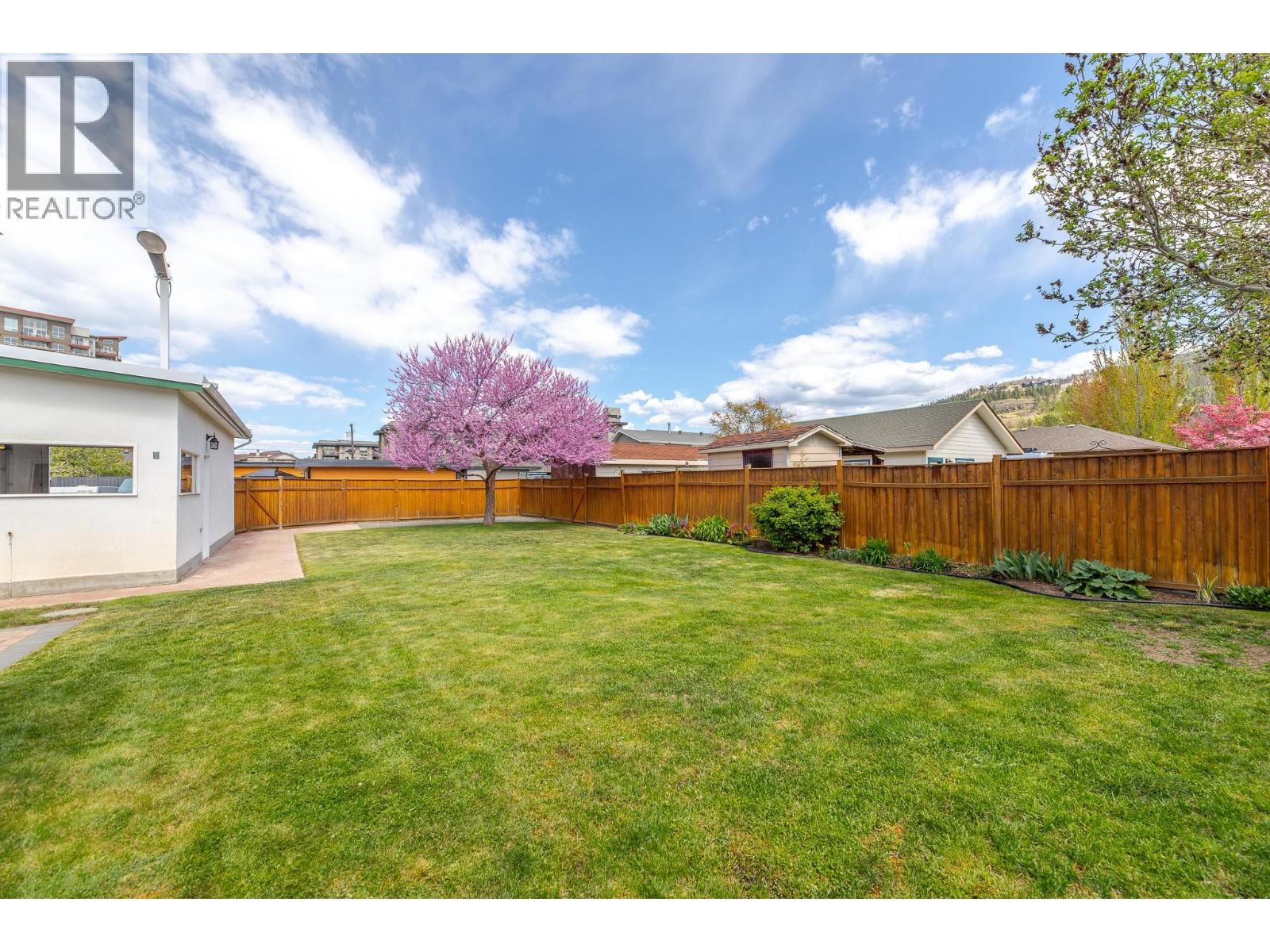 217 Lee Avenue - 27