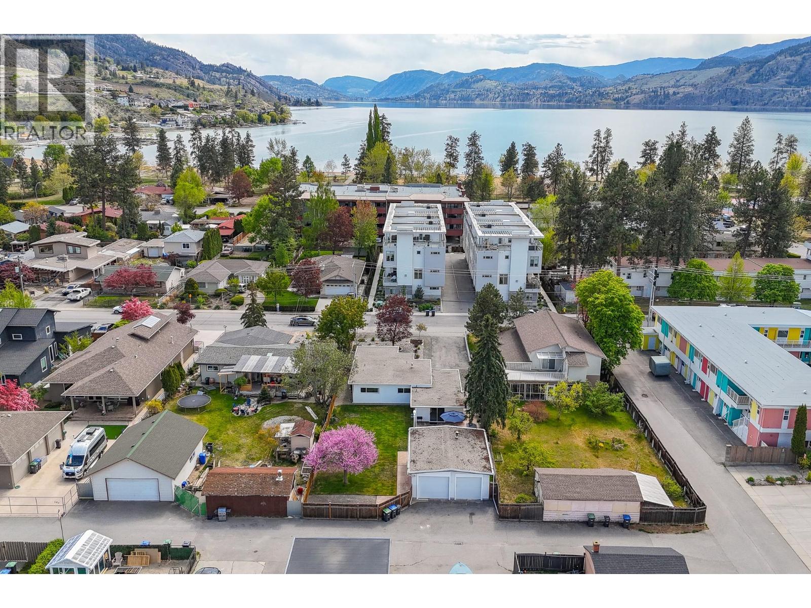 217 Lee Avenue - 36