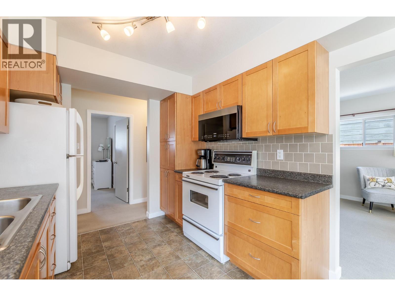 217 Lee Avenue, Penticton