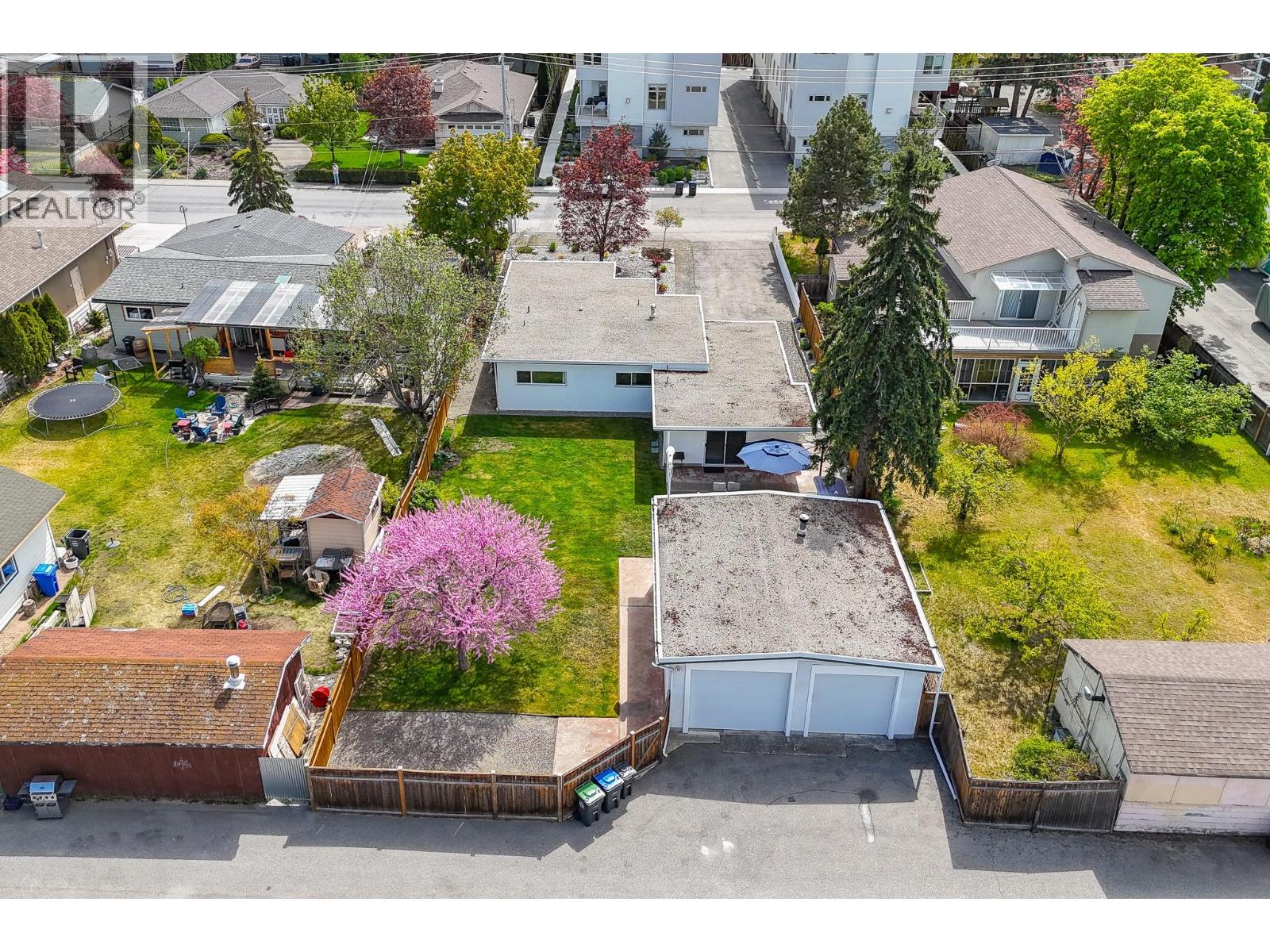 217 Lee Avenue, Penticton