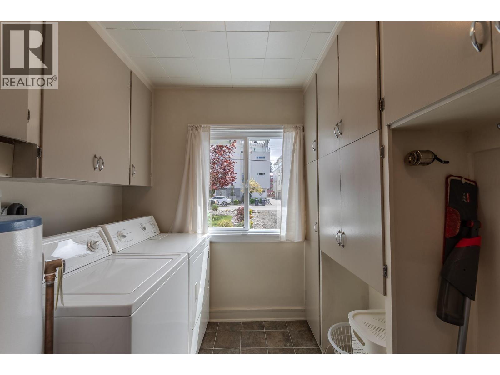 217 Lee Avenue, Penticton