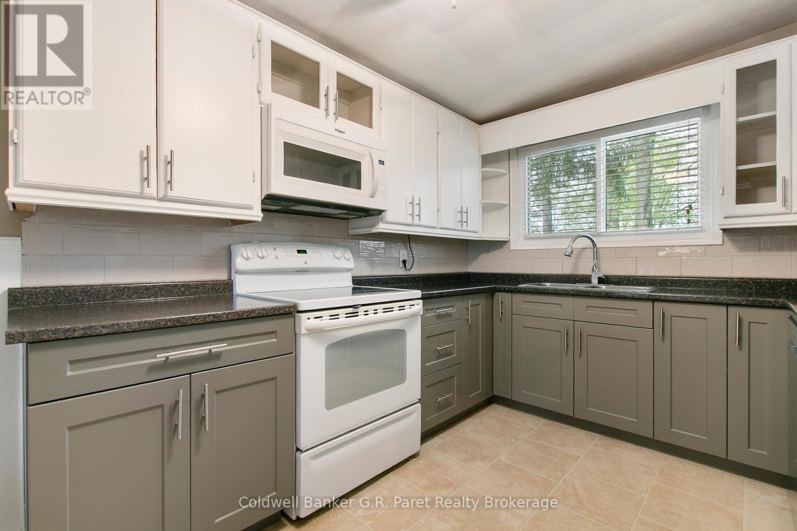 105 QUEEN STREET - 5