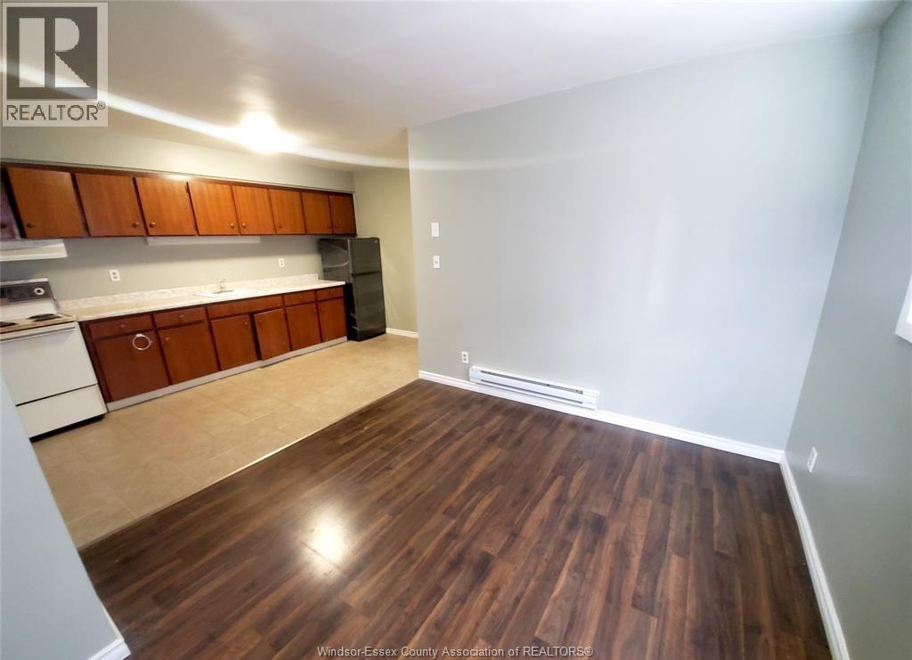3186 WYANDOTTE STREET Unit# 4, Windsor, Ontario, N8X1X6 — Photo 2