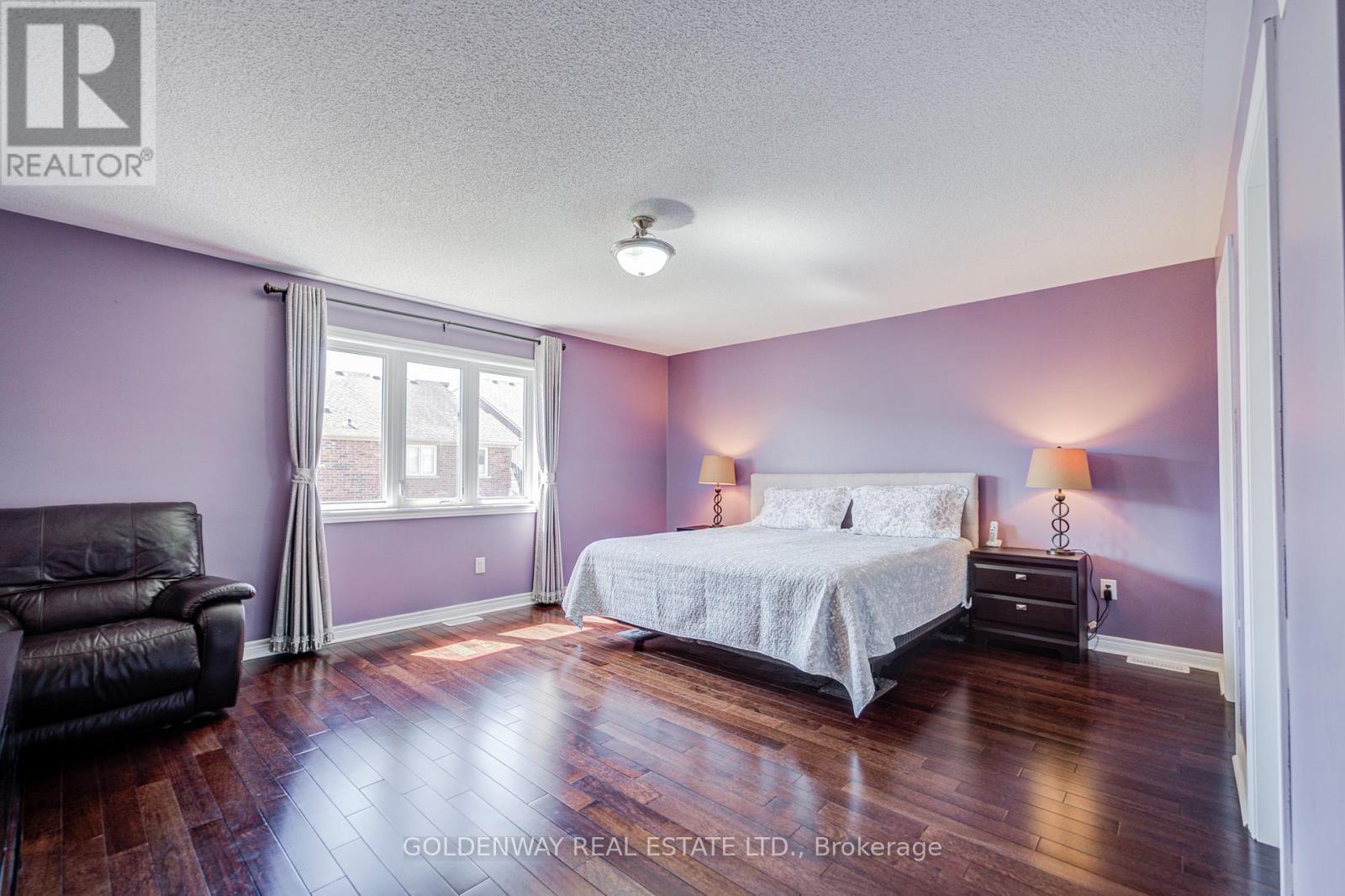 9 DUKE OF CORNWALL DRIVE - 32