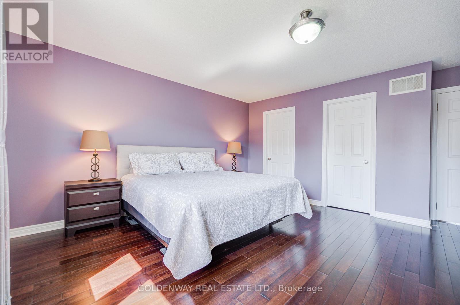 9 DUKE OF CORNWALL DRIVE - 34