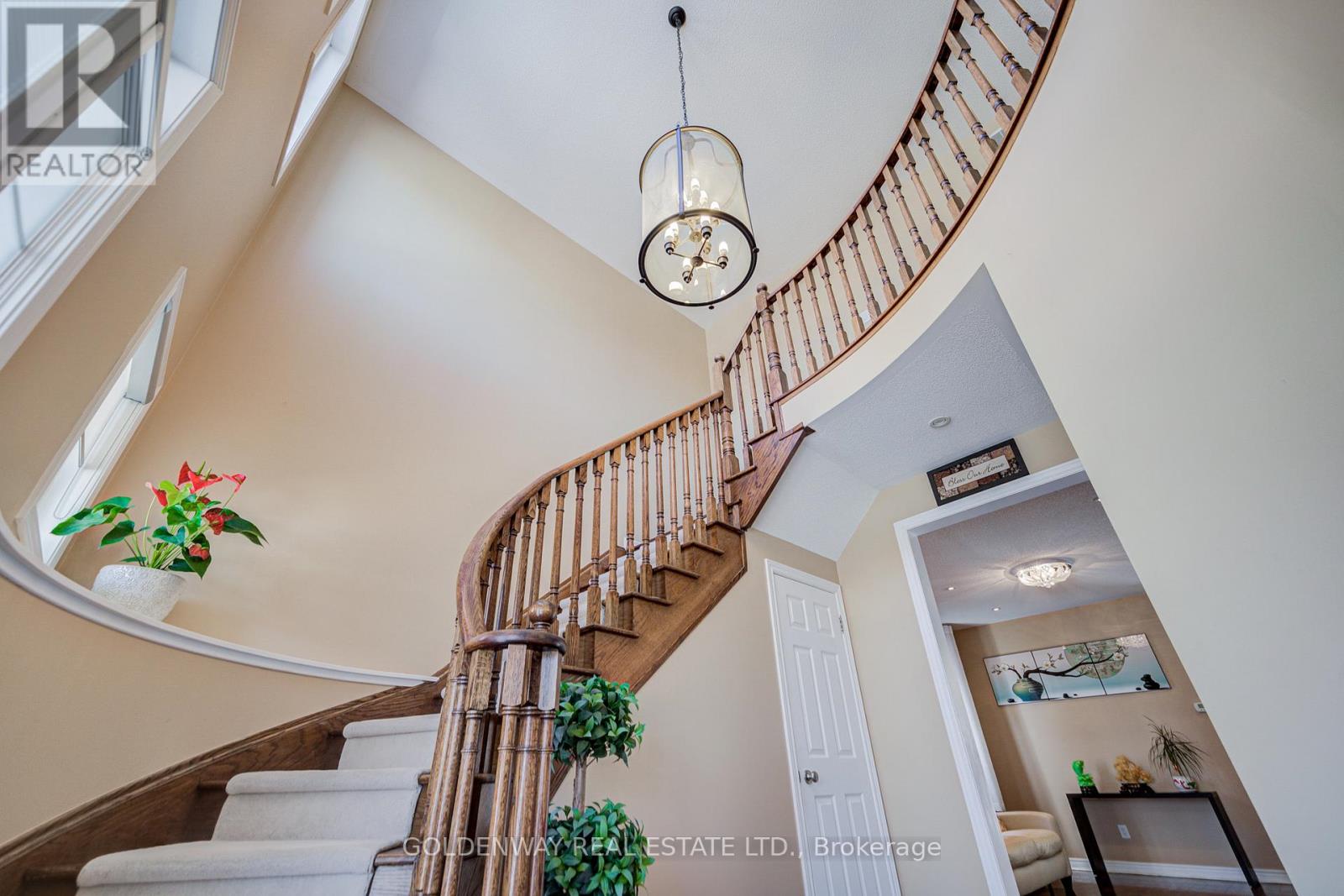 9 DUKE OF CORNWALL DRIVE - 6
