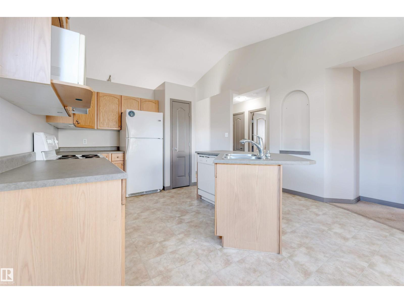 4812 148 AV NW - 14