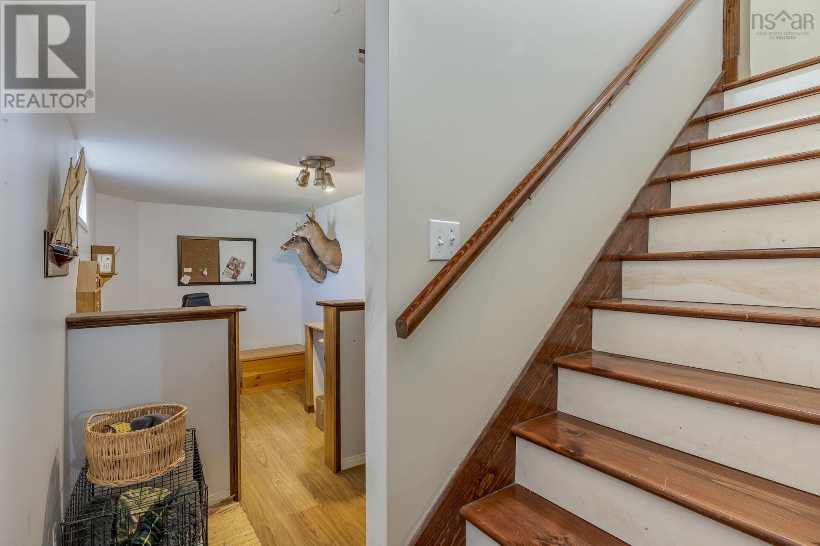 504 Northwest Road - 26