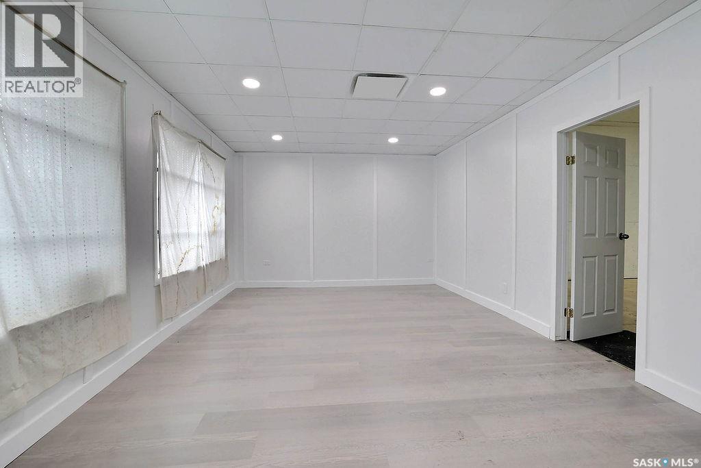 1304 Hamilton STREET, Regina — photo 2
