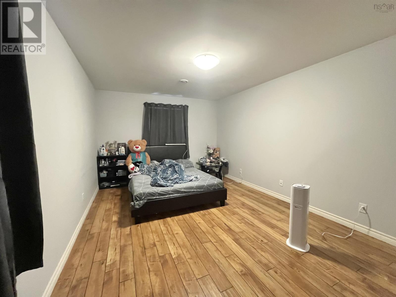 Property 29 of 49 of 17 Clinton Street