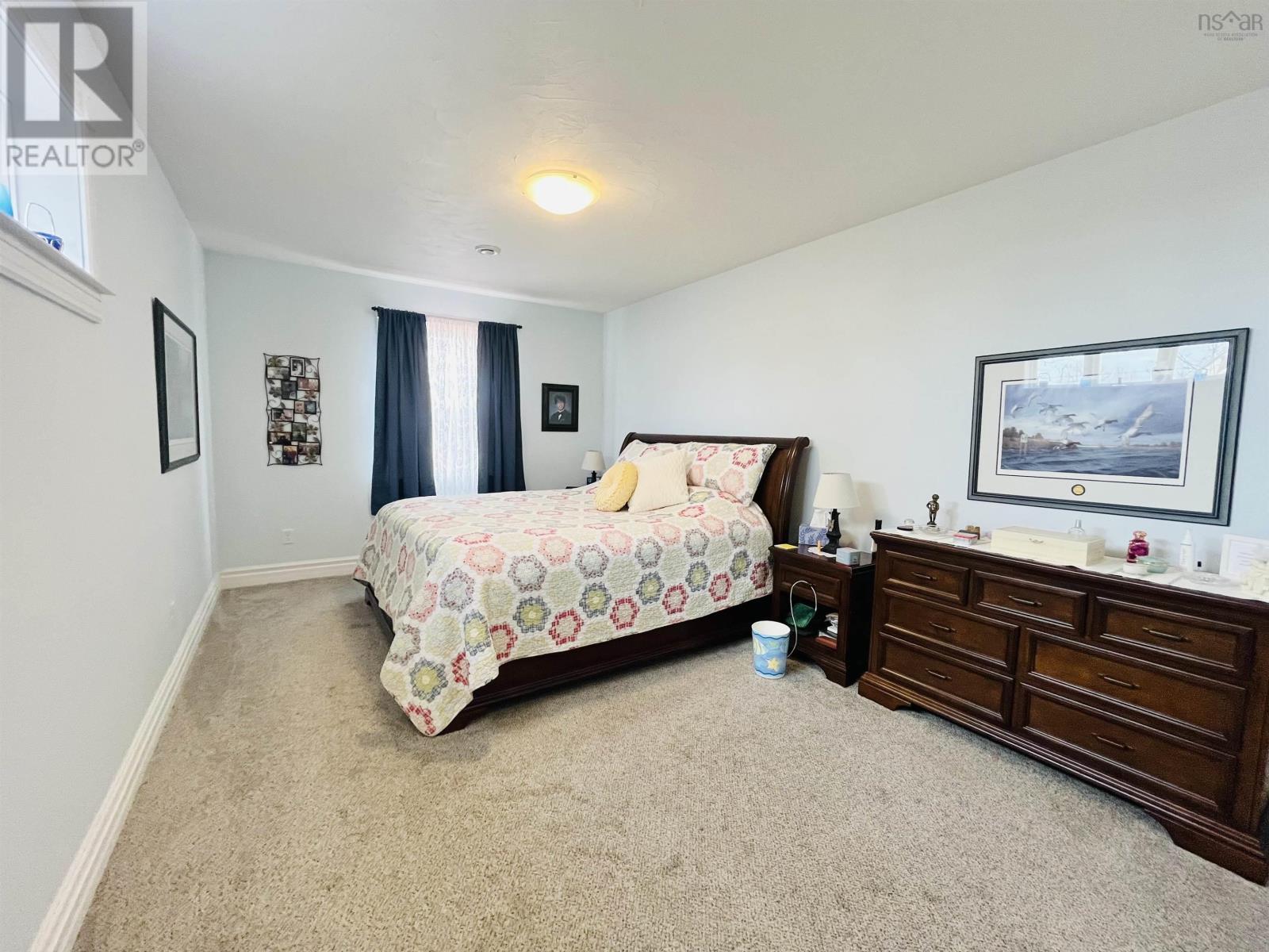 Property 42 of 49 of 17 Clinton Street