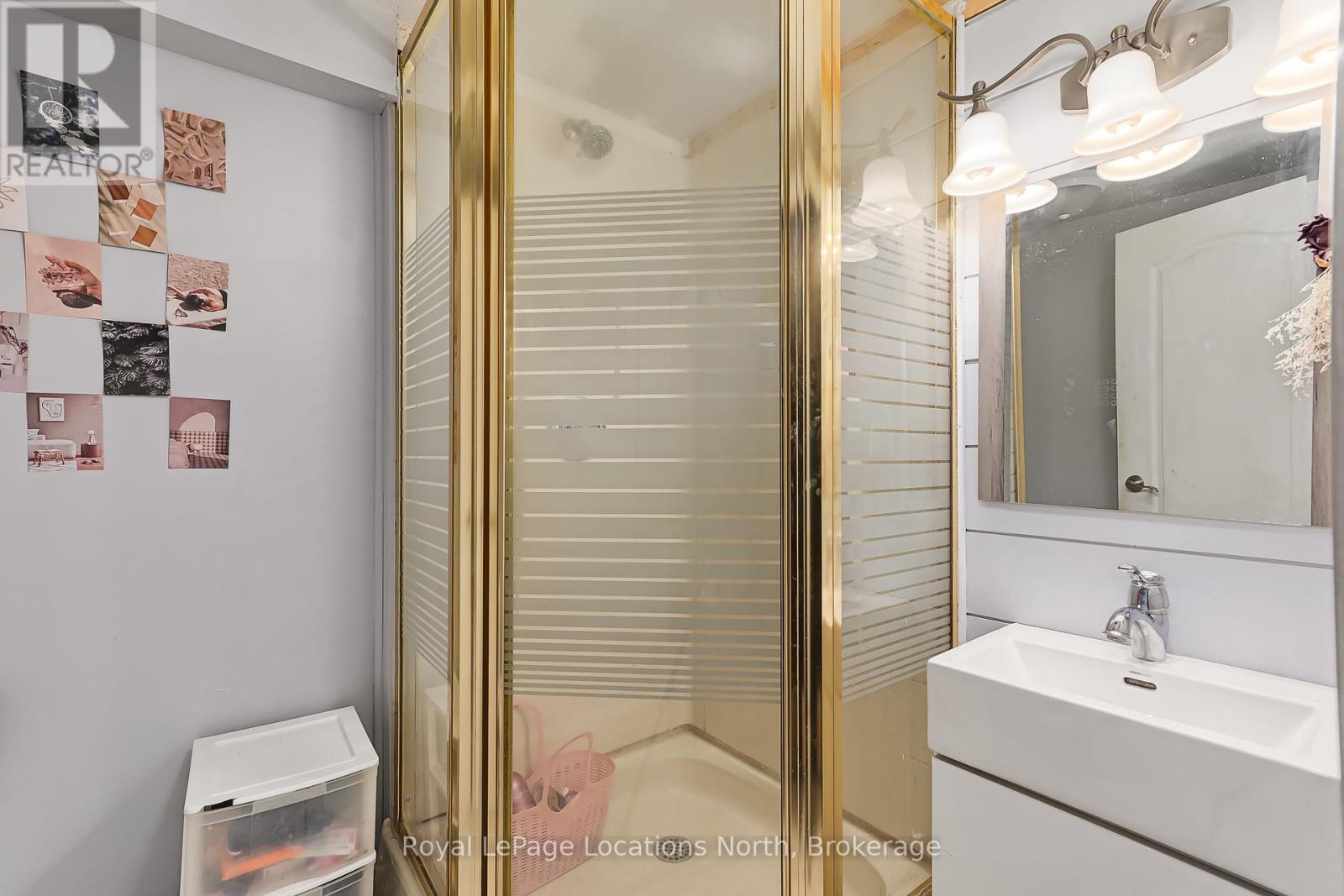 590 TENTH STREET - 16
