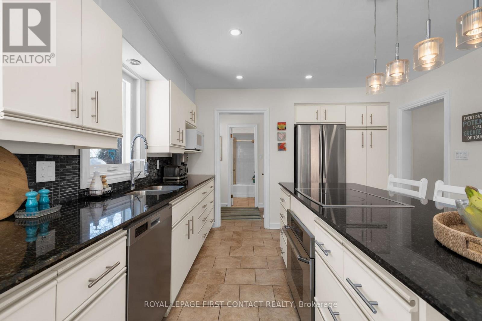 103 RODNEY STREET - 17
