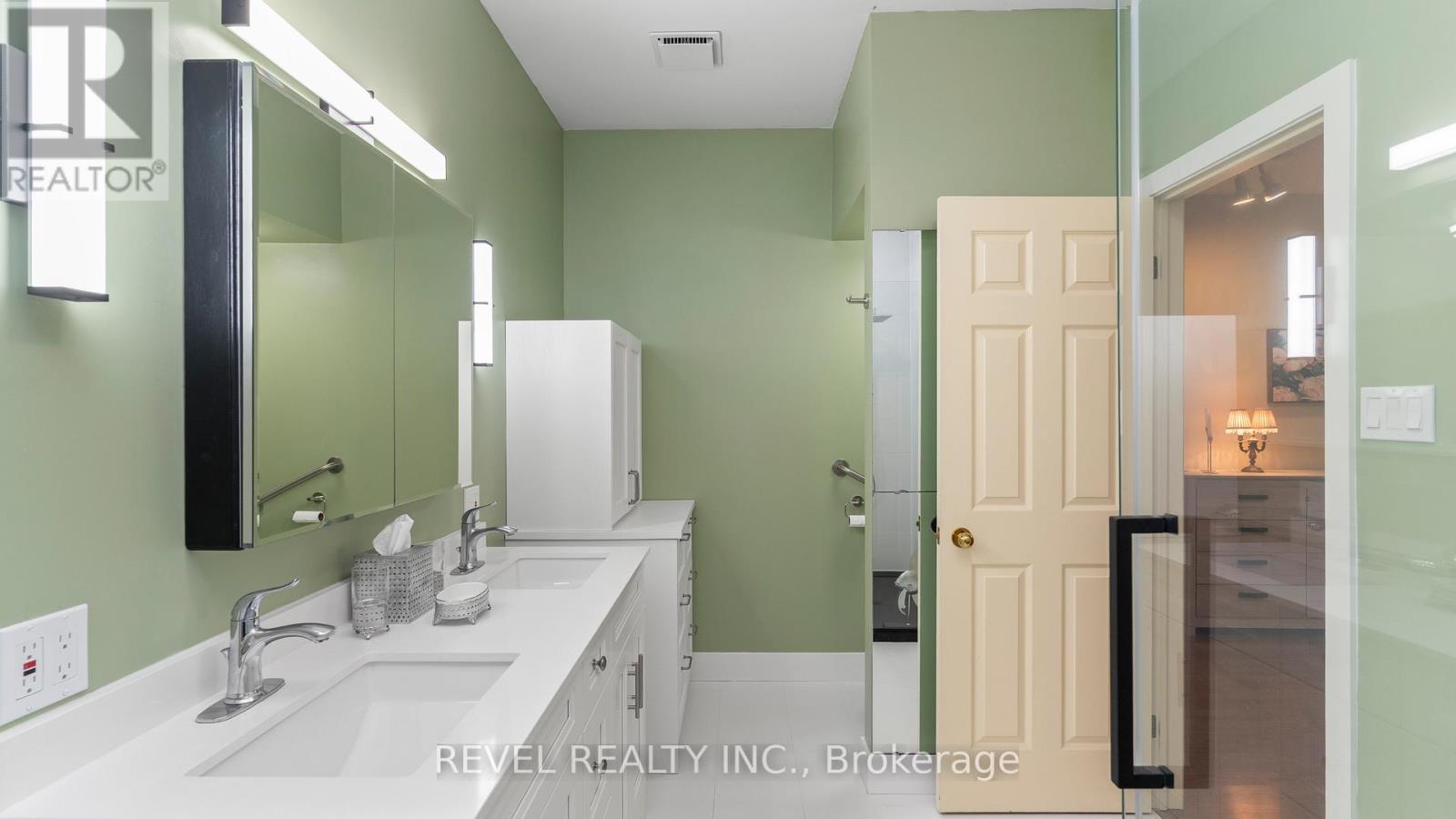 11 TALLWOOD CIRCLE - 34