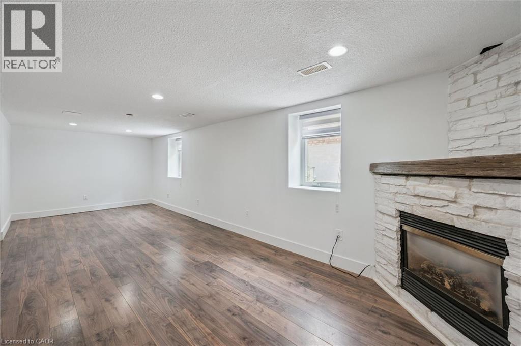 67 STEVENSON Street S - 22