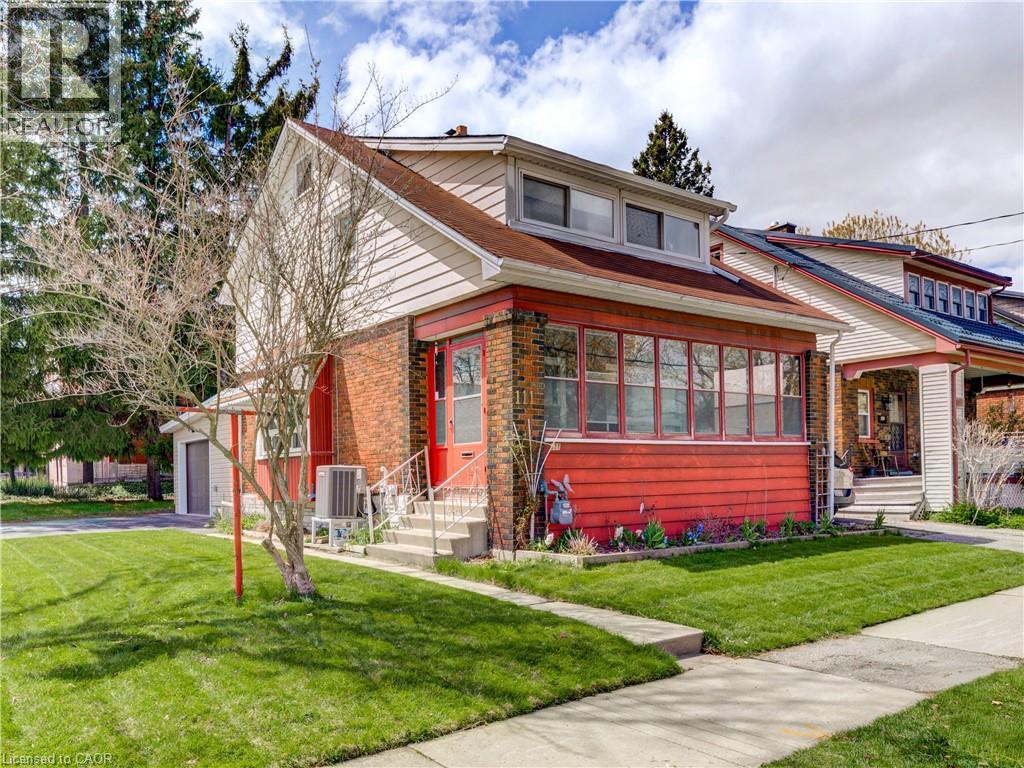 111 SIMEON Street - 1