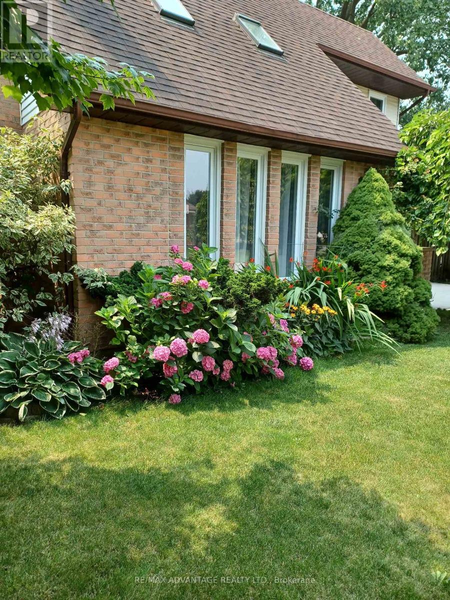 122 BARRYDALE CRESCENT - 45