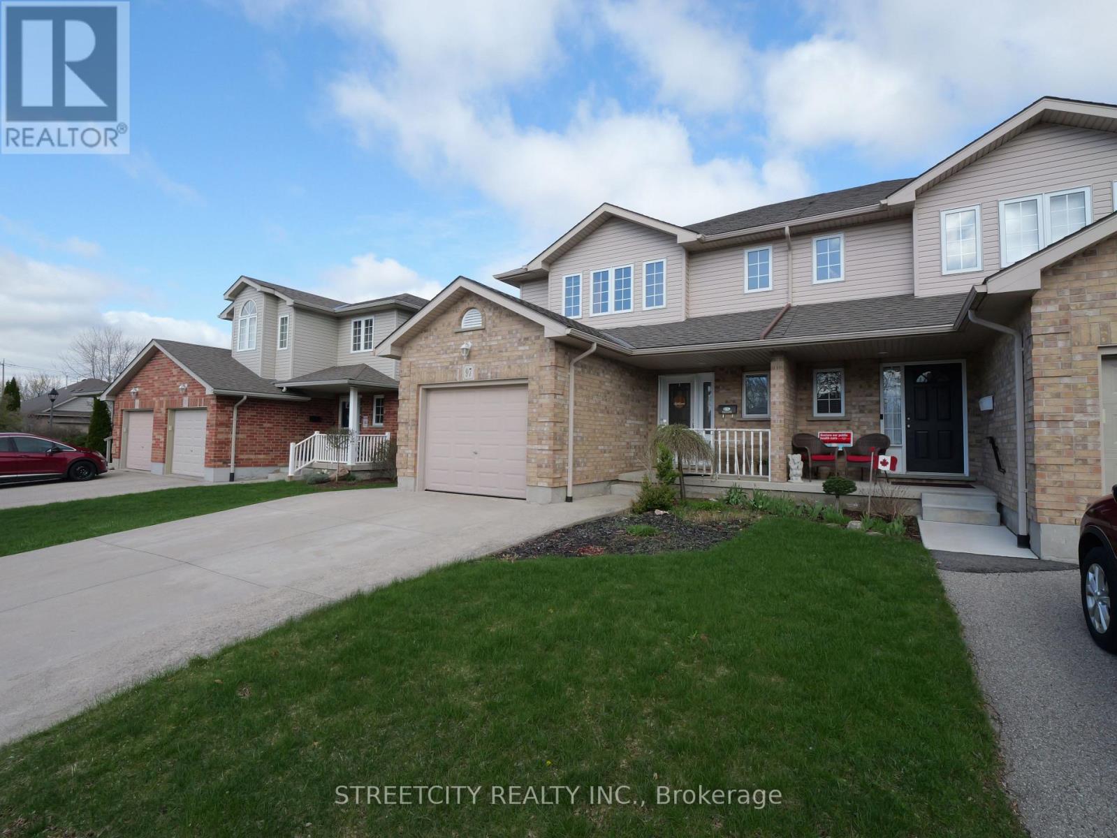 97 GREGORY CRESCENT - 10