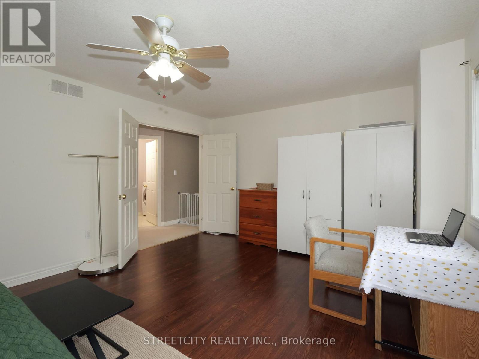 97 GREGORY CRESCENT - 22