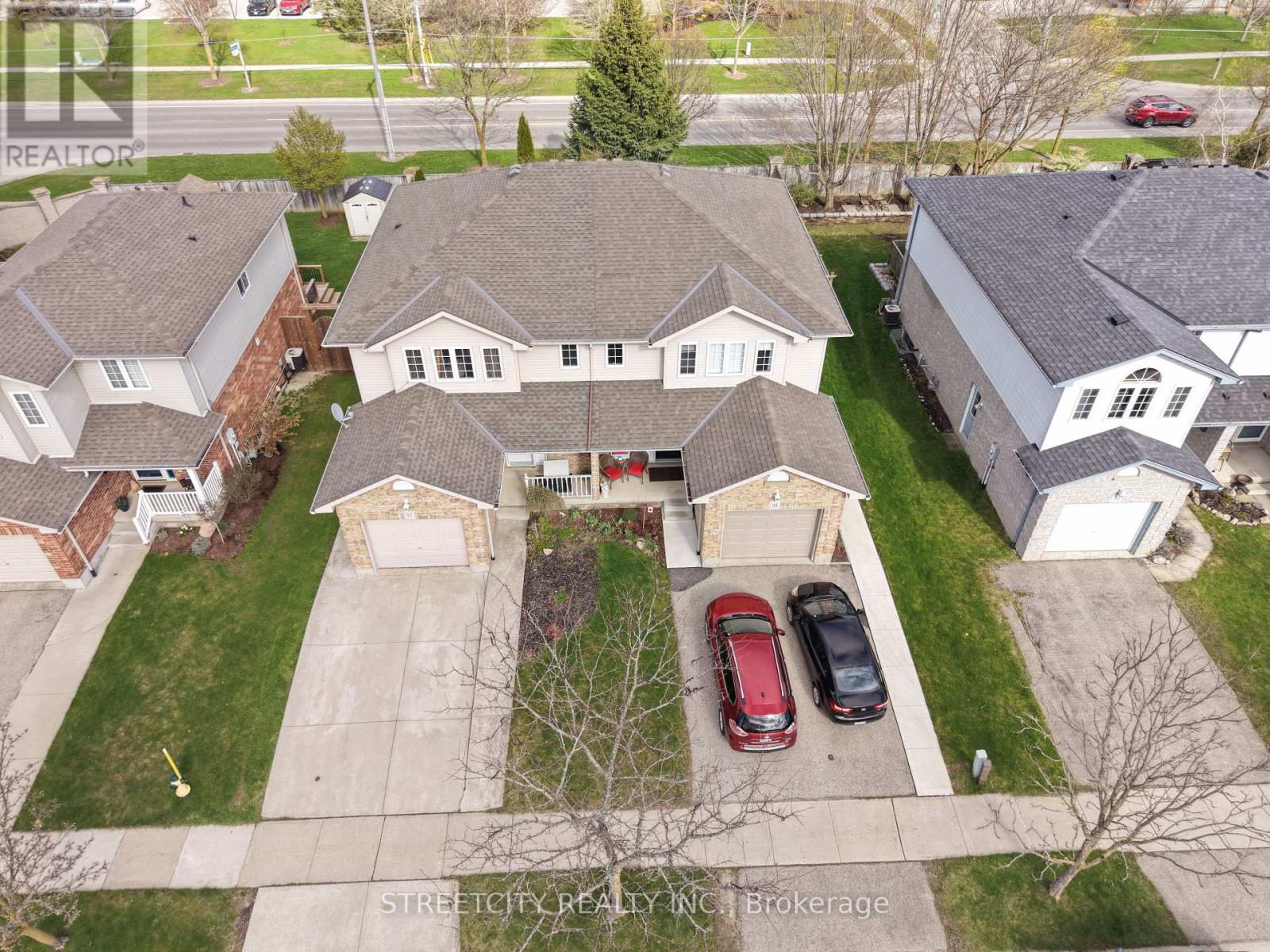 97 GREGORY CRESCENT - 3