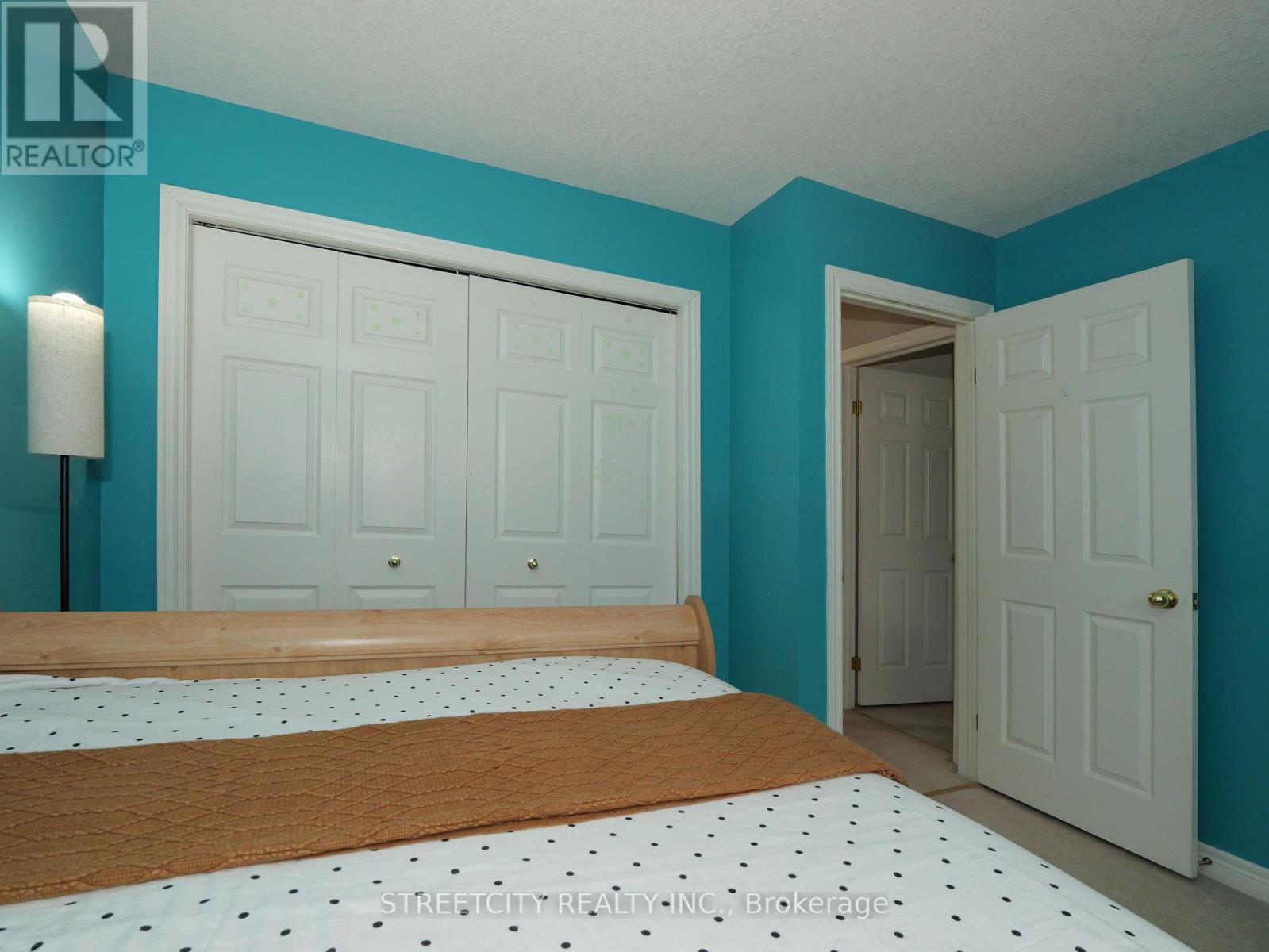 97 GREGORY CRESCENT - 31