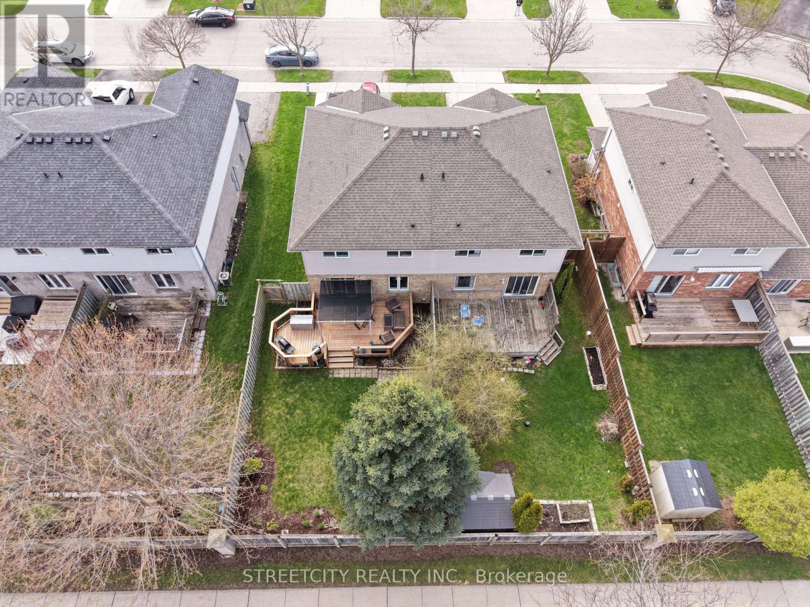 97 GREGORY CRESCENT - 4