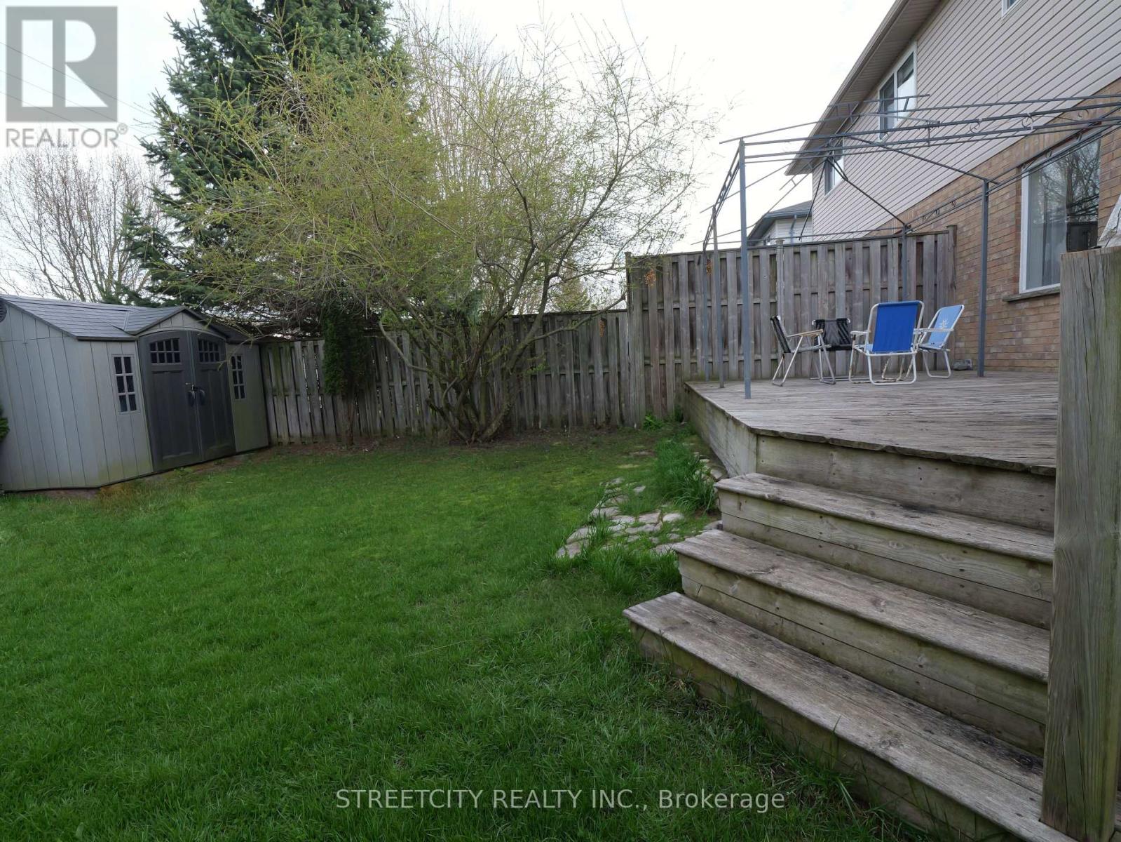 97 GREGORY CRESCENT - 50
