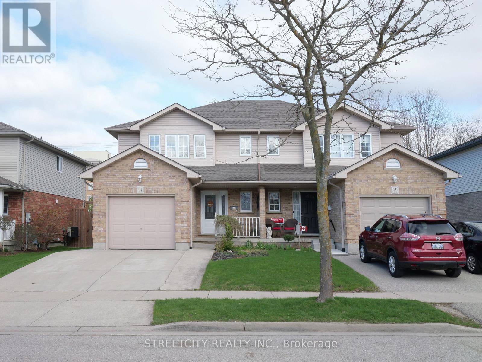97 GREGORY CRESCENT - 6