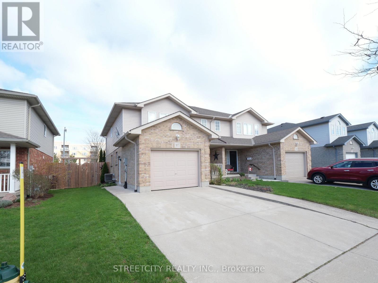 97 GREGORY CRESCENT - 7