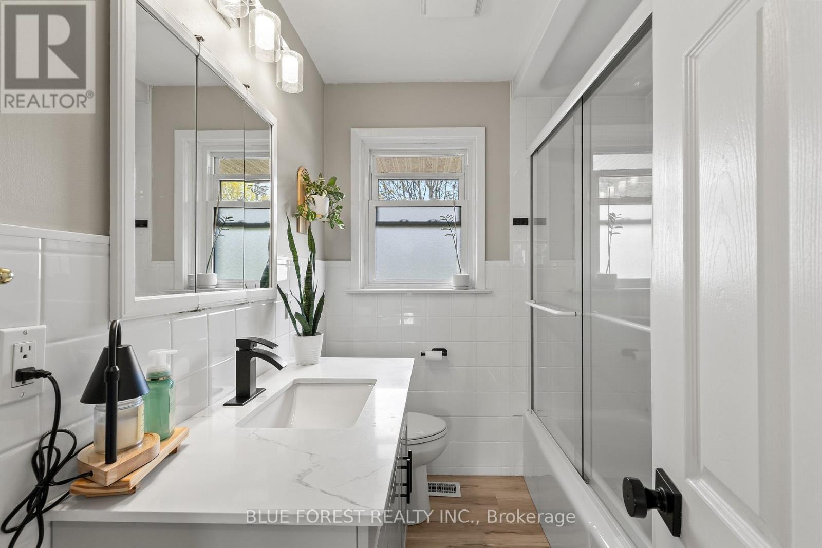 436 BASELINE ROAD E - 21