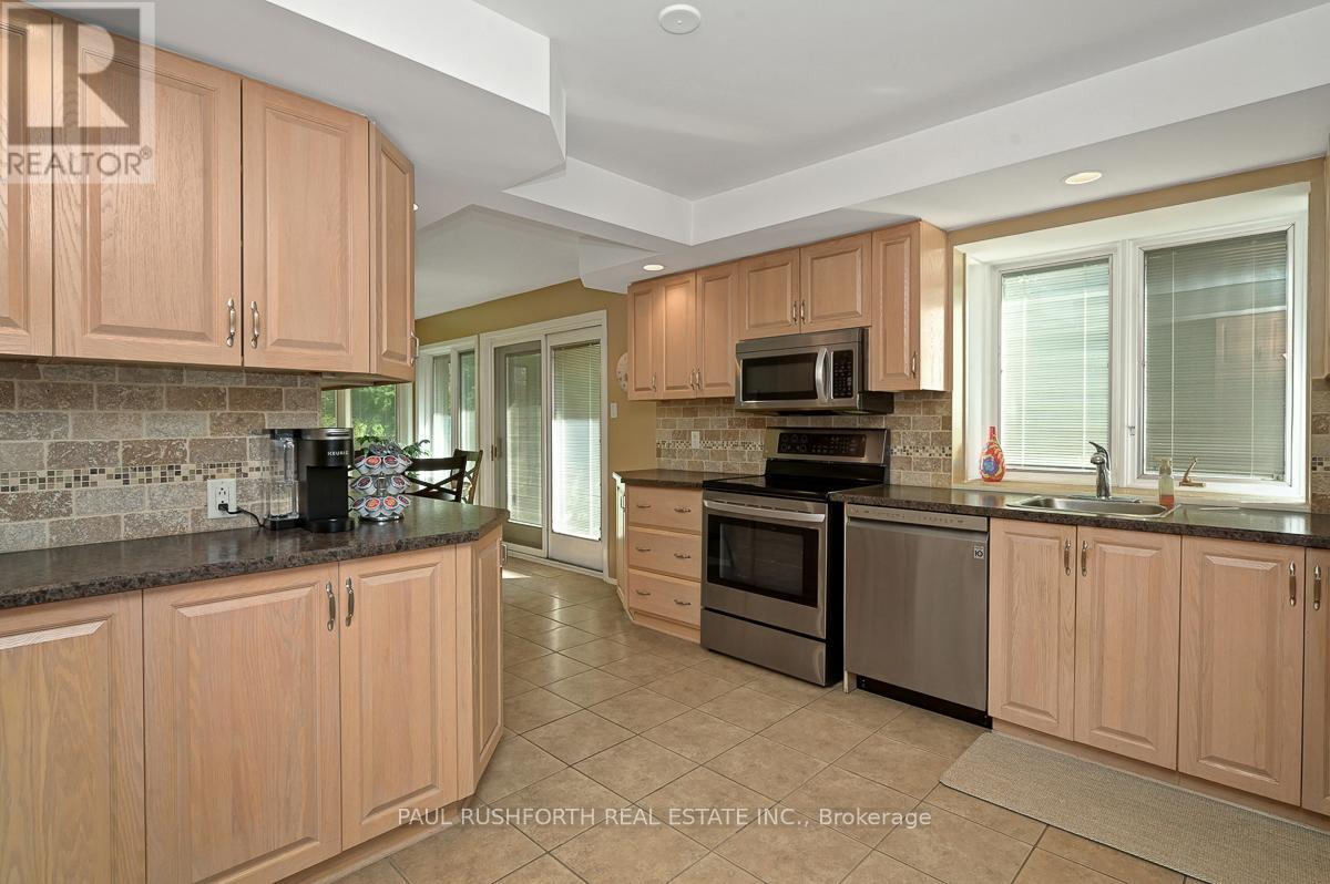 10 COSBURN AVENUE - 10