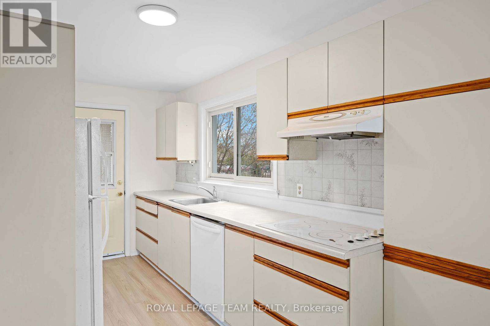258 DANIEL STREET SOUTH STREET - 11