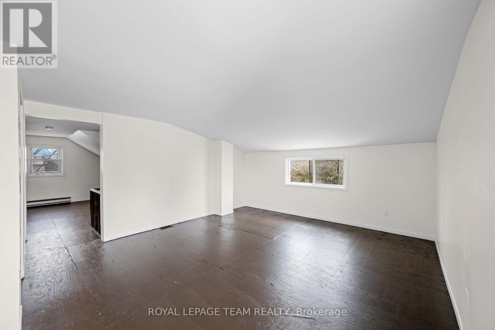 258 DANIEL STREET SOUTH STREET - 25