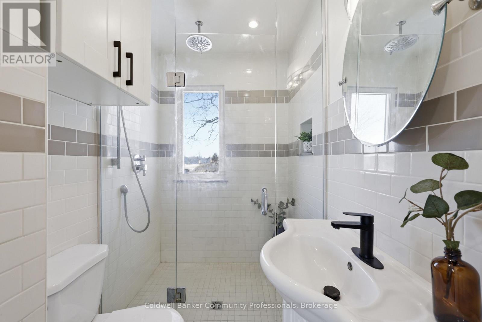 74 FREELTON ROAD - 19