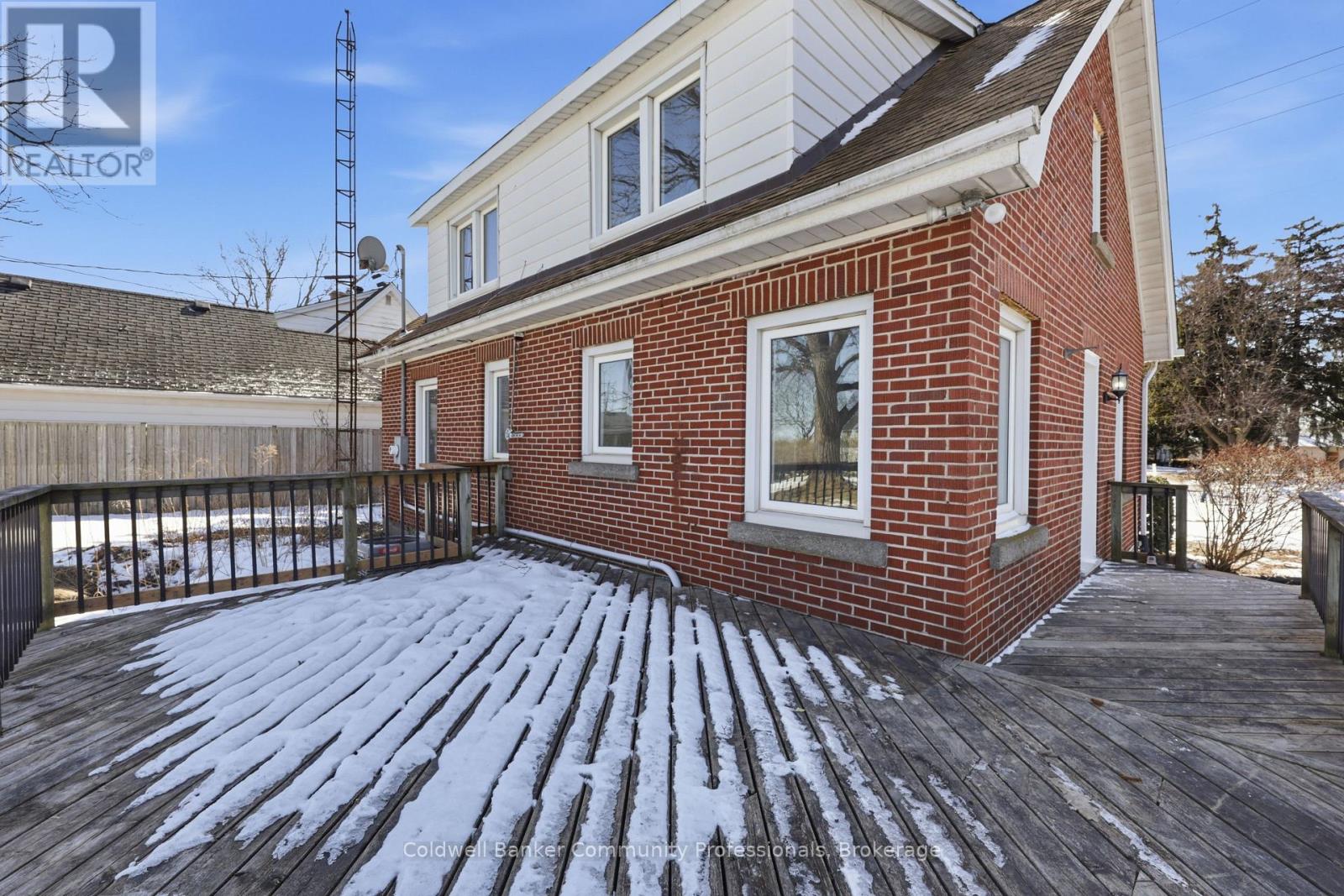 74 FREELTON ROAD - 36