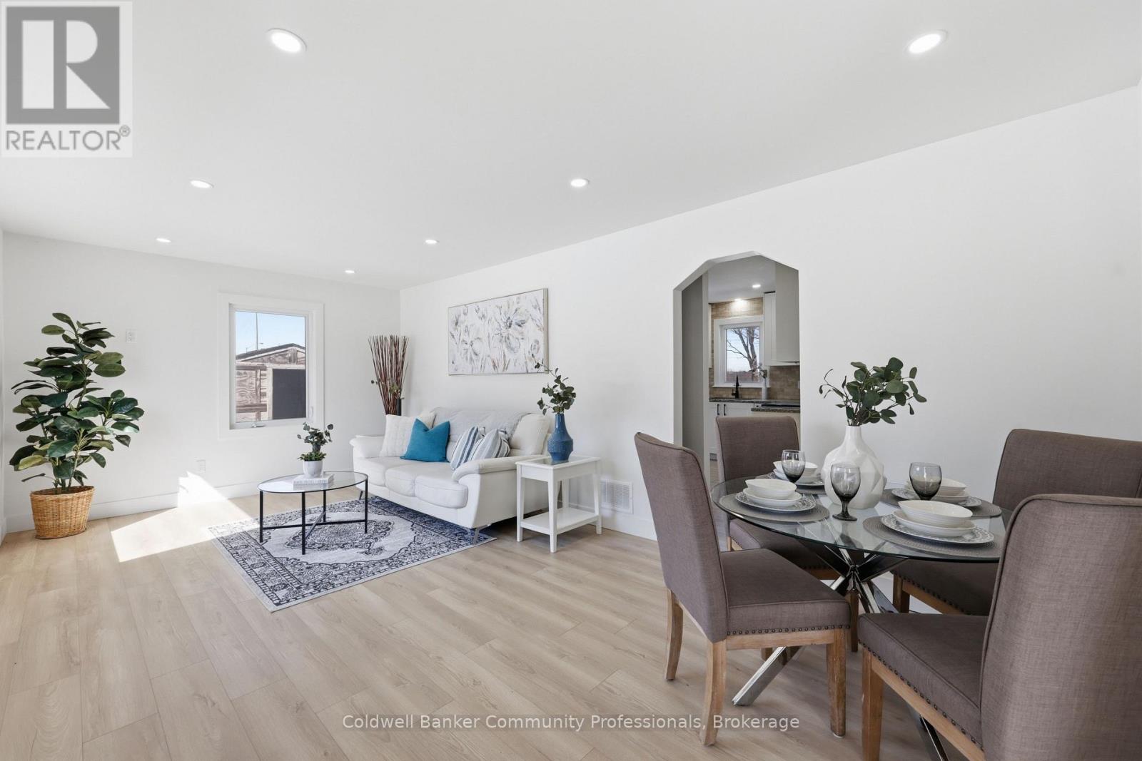74 FREELTON ROAD - 7