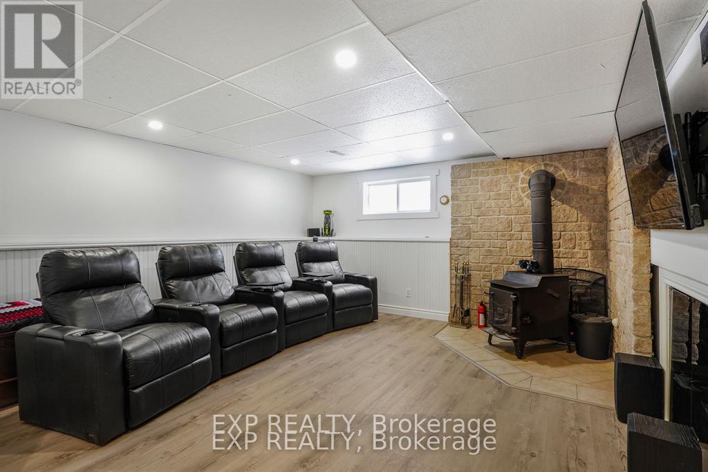 564 DU GOLF ROAD - 21