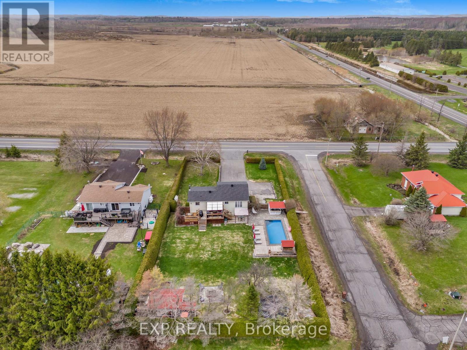 564 DU GOLF ROAD - 45