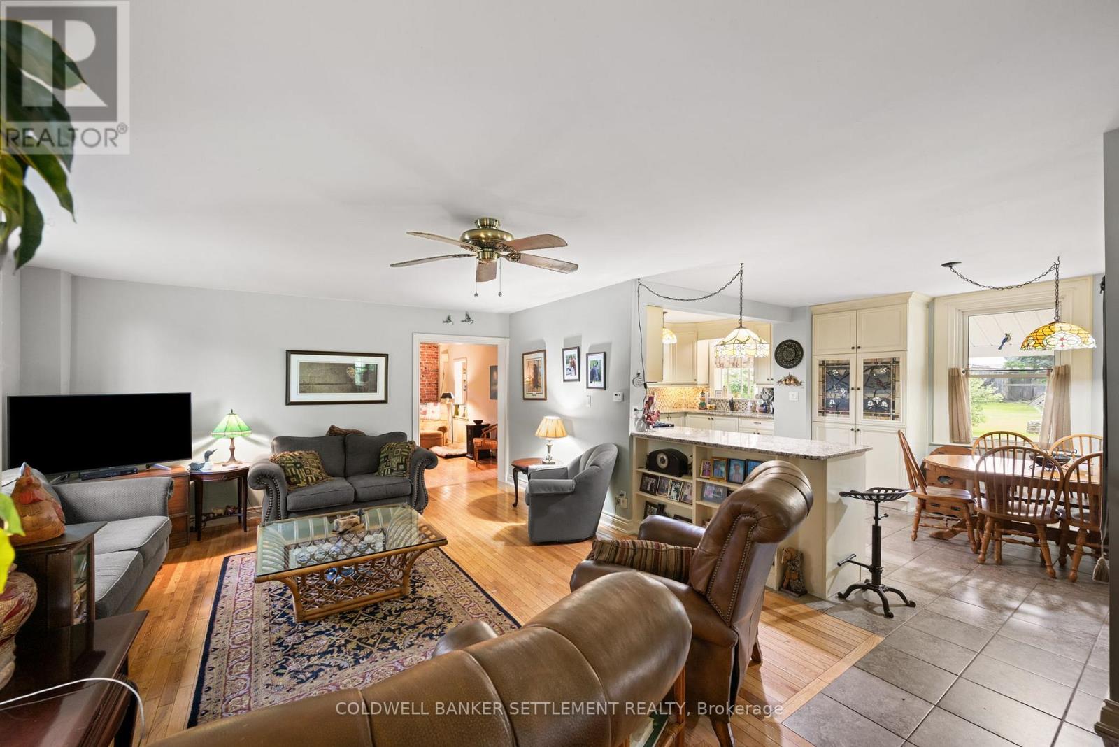 394 ELLIOTT ROAD - 20